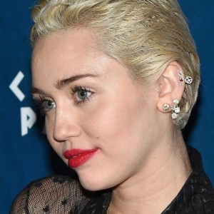 10 Best Known Miley Cyrus’ Piercings - Body Art Guru