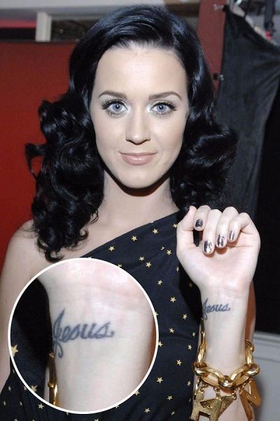 Katy Perry - Tatuaje de Jesús