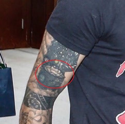 Zayn Malik Coverup UFO tetoválás