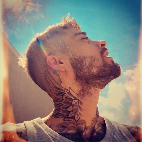 Zayn Malik Tatuaje de cuello posterior a la ruptura