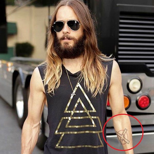 jared leto s 6 tattoos their meanings body art guru jared leto s 6 tattoos their meanings