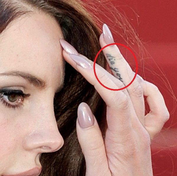 Tatuaggio di Lana Del Rey die youngs