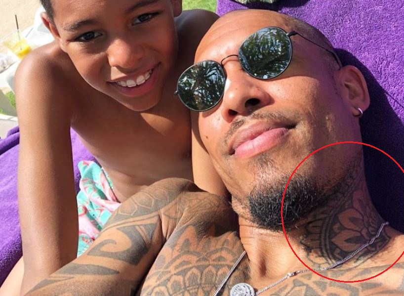 Nigel de Jong neck tattoo