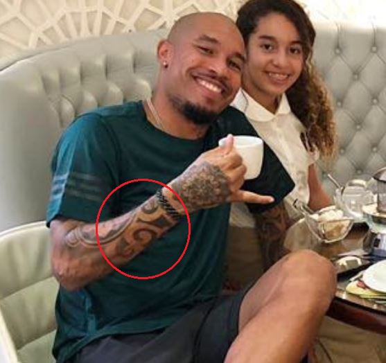 Nigel de Jong shapes tattoo