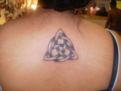 celtic knot shoulder tattoo