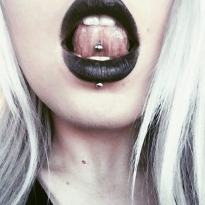 17 Celebrities With Pierced Tongue - Body Art Guru