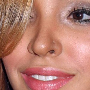 65 Celebrities With Nose Piercing - Body Art Guru