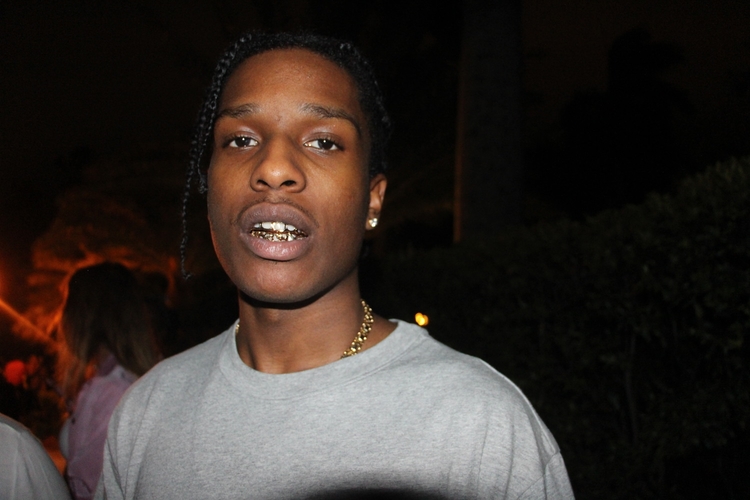 19 Rappers Who Wear Gold Teeth Grills - Body Art Guru