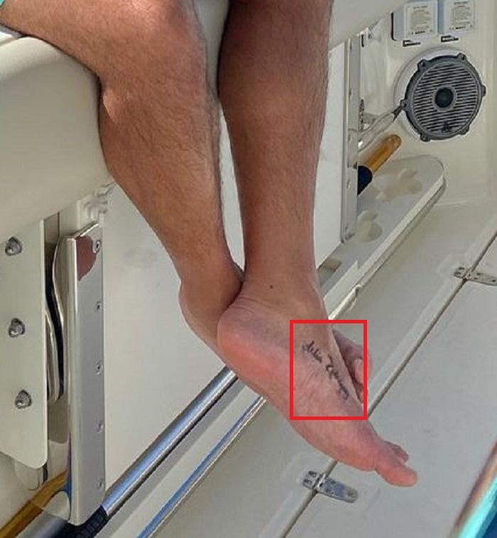 left foot tattoo of Luis Fonsi