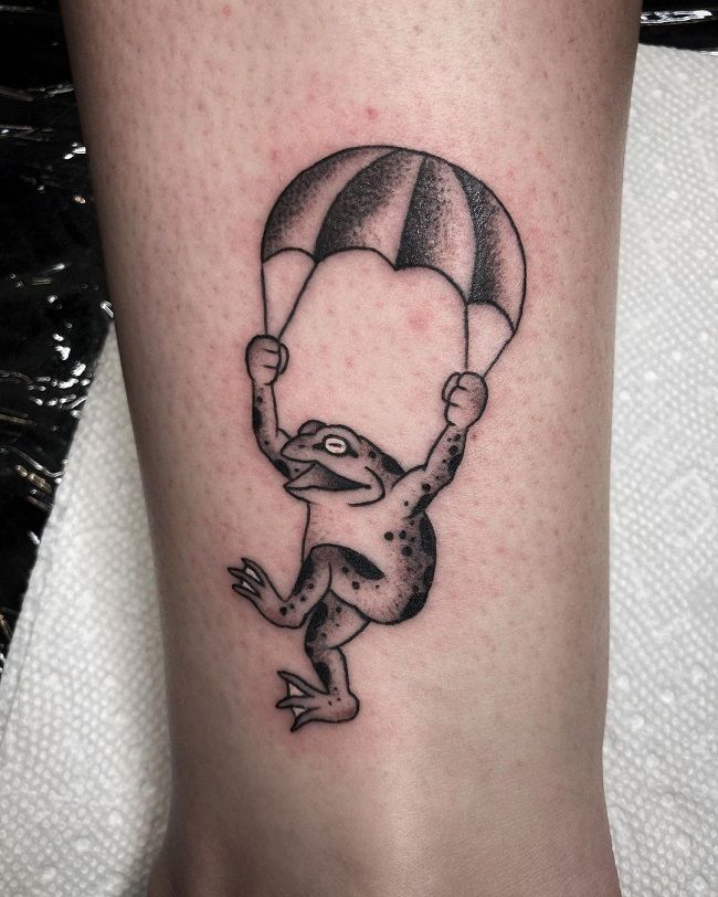 'Frog holding a Parachute' Tattoo