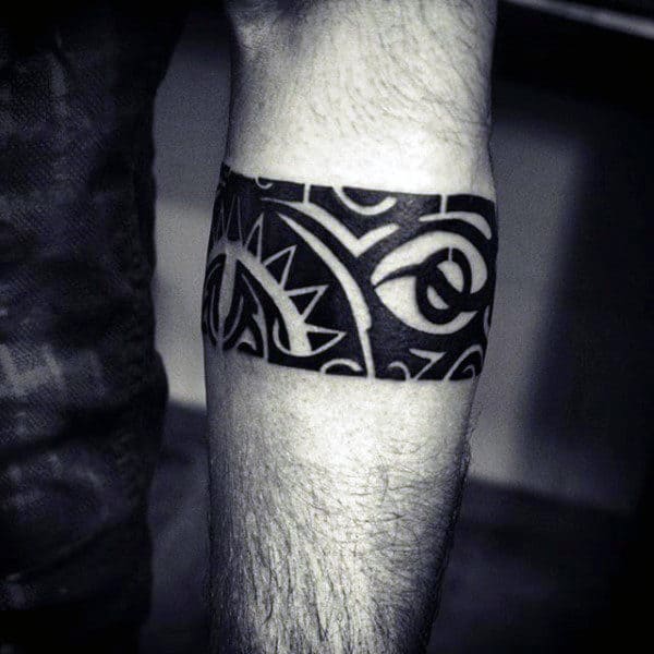6 gentleman with polynesian armband tattoo