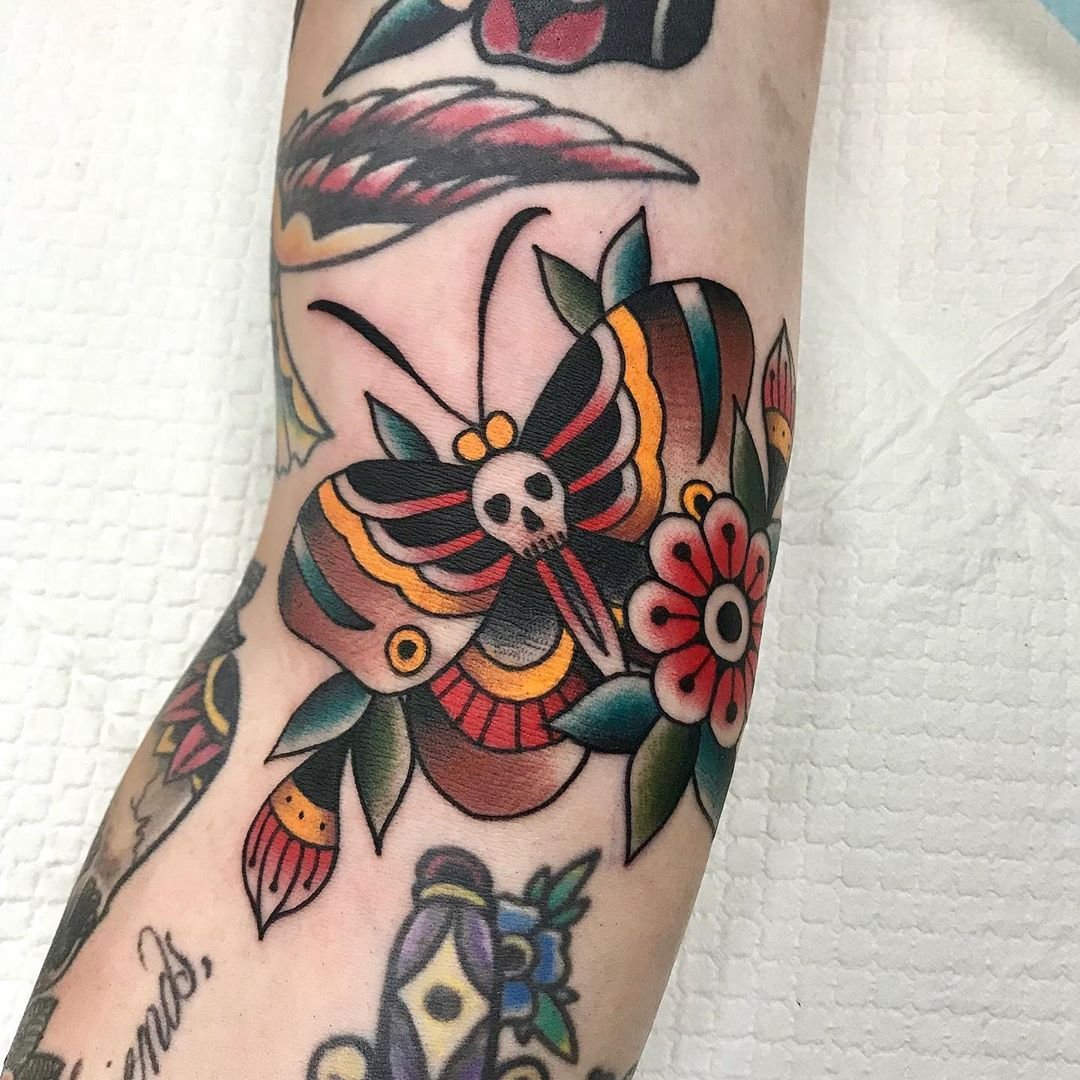 8 New school moth tattoo collection