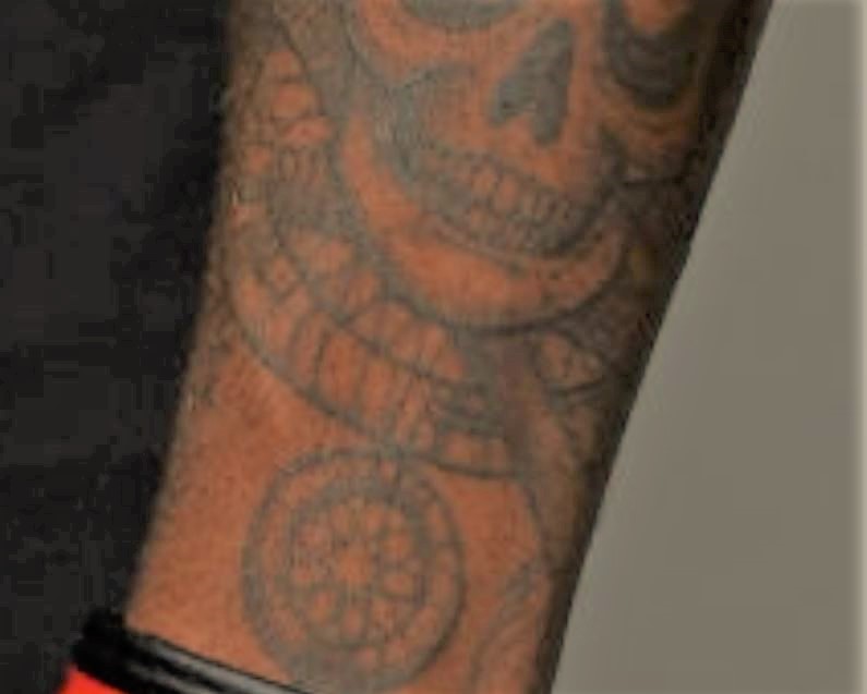 Kevin skull on arm