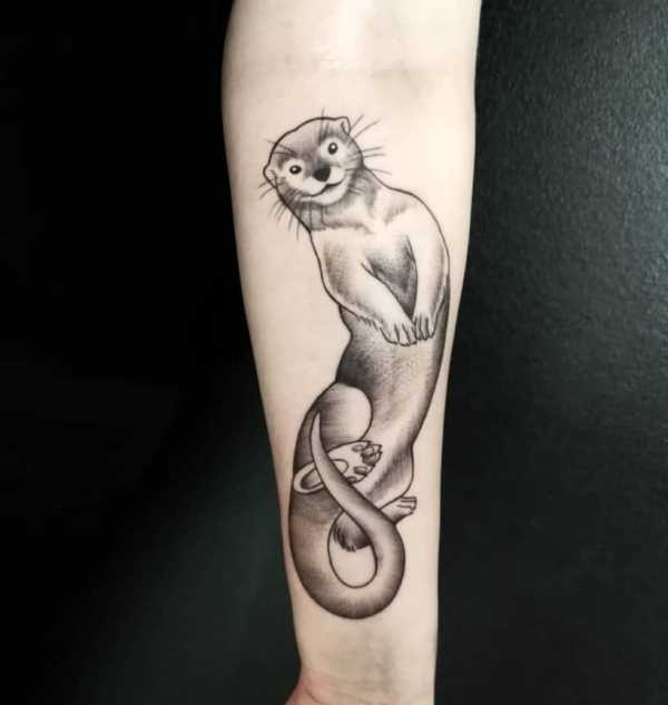 'Black and Gray Otter' Tattoo
