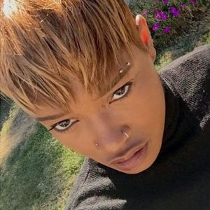 10 Celebrities with Eyebrow Piercing - Body Art Guru