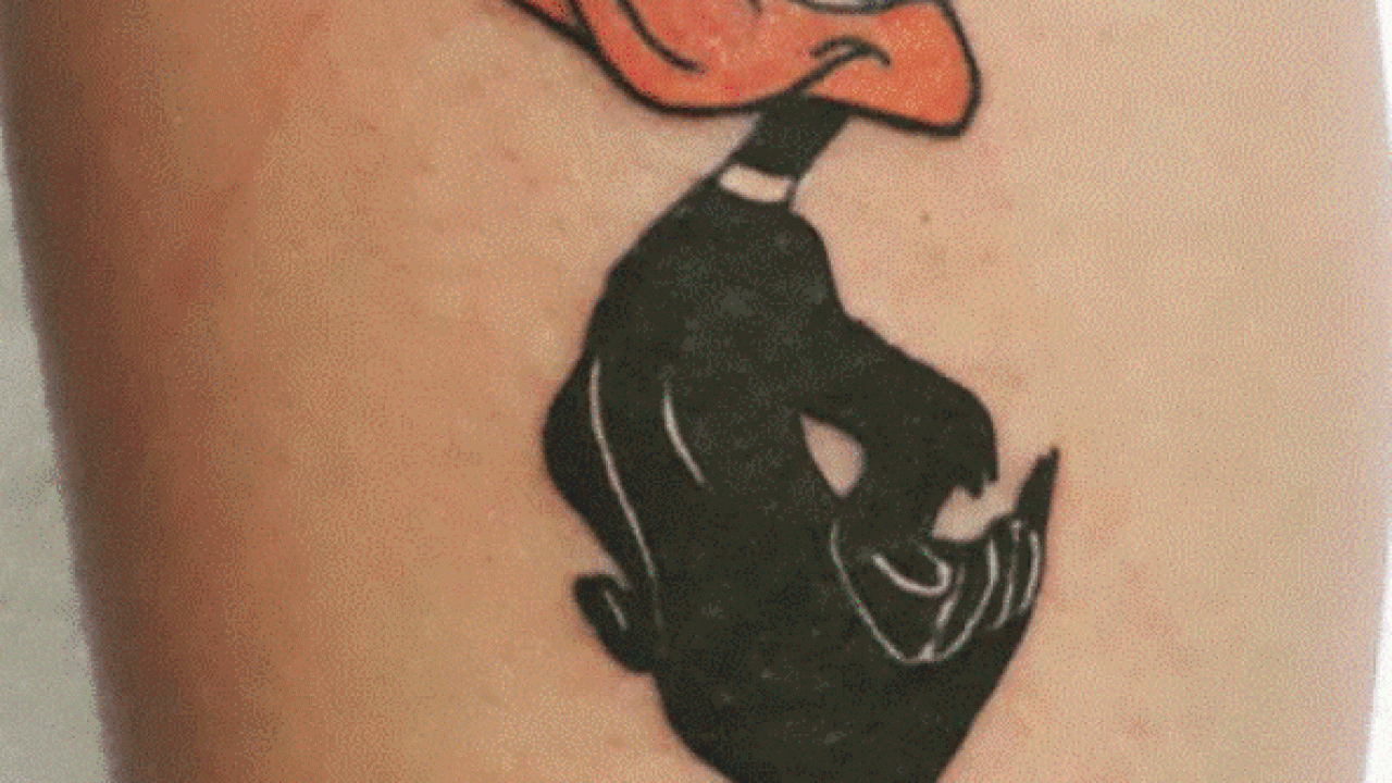 20+ Amazing Daffy Duck Tattoo Designs with Meanings and Ideas - Body Art  Guru