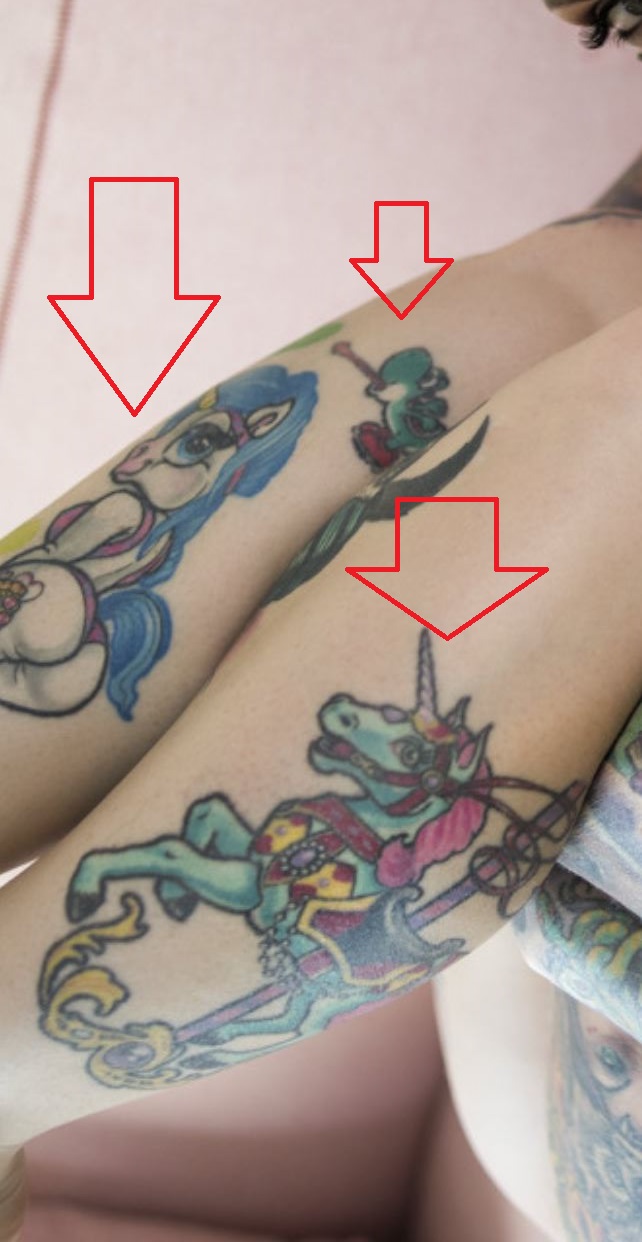 Riae ponies on legs