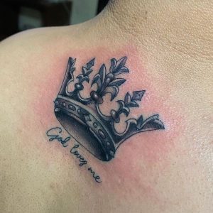 70+ Amazing Crown Tattoos Designs with Meanings, Ideas, and Celebrities ...