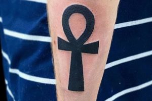 40+Amazing Ankh Tattoos with Meanings, Ideas, and Celebrities